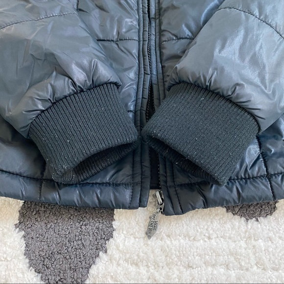 VANS Black Jacket w/Faux Fur Collar - Picture 5 of 16